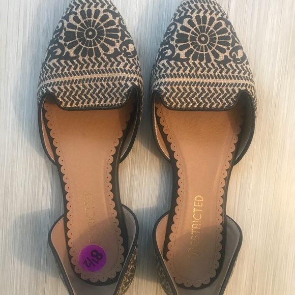 Flats perfect for work - Picture 2 of 4